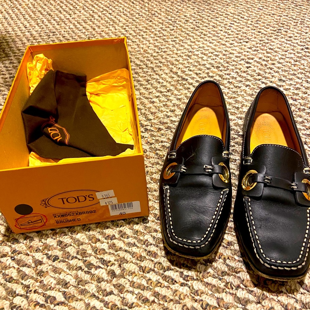 Tod’s black loafers